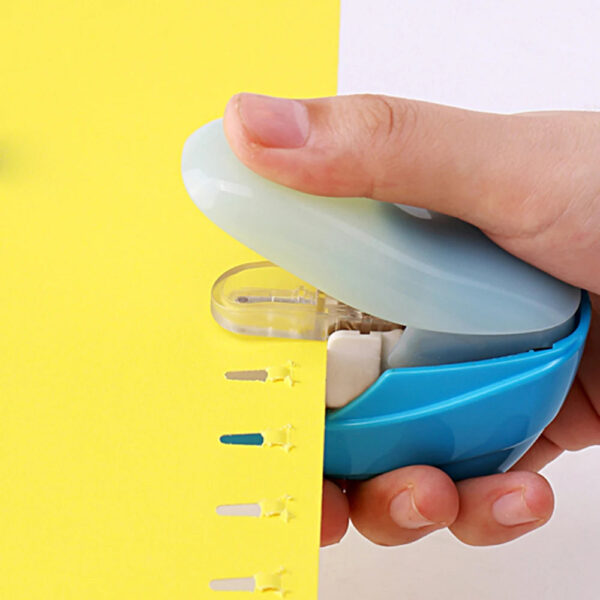 H68c2241d9d5147129b08995cb09eabcdy.jpg 1PC Stapleless Stapler Book Paper Stapling Stapler Mini Portable No Staples School Office Supplies