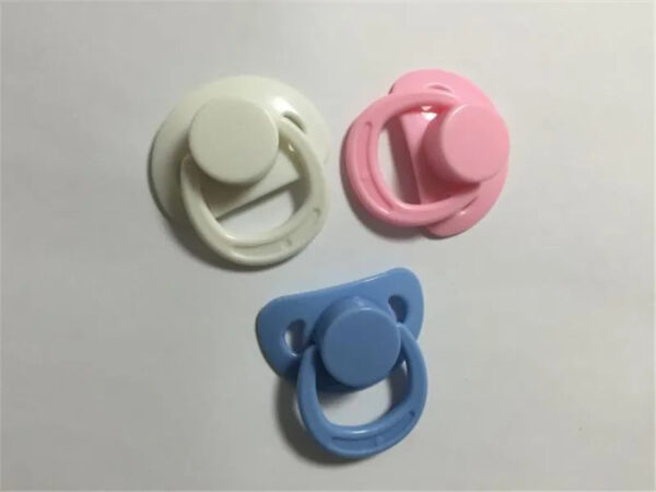 HTB1.EfhRpXXXXa0XVXXq6xXFXXXs.jpg Good Quality 5cm Different Colour Magnet Pacifier For Reborn Baby Doll /Reborn Doll Hot Doll Accessory For Bonecas Reborn Doll