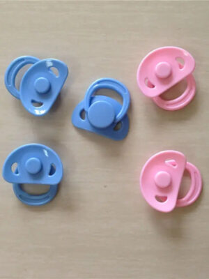 HTB1fGbyRpXXXXXVXFXXq6xXFXXXT.jpg Good Quality 5cm Different Colour Magnet Pacifier For Reborn Baby Doll /Reborn Doll Hot Doll Accessory For Bonecas Reborn Doll