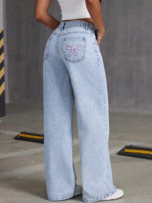 HOUZHOU Women's Loose Fit Distressed Straight Leg Jeans Blue Sweet Bow Embroidery Denim Trousers Casual Baggy Jeans with Pockets