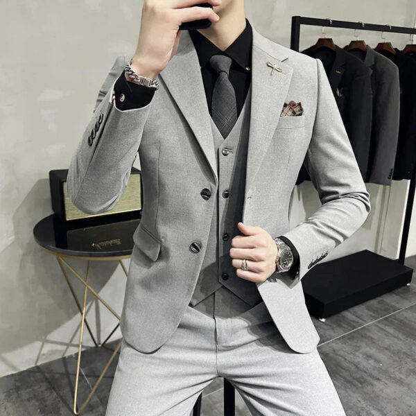 S0ccac811e405485db40e3703af3b1eedX.jpg ( Jacket + Vest + Pants ) High-end Brand Boutique Fashion Solid Color Mens Casual Business Suit 3Piece Set Groom Wedding Dress