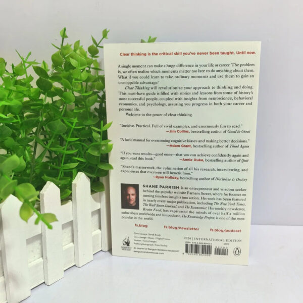 S228d28a98da64a1d9179715fb674427fd.jpg Clear Thinking Turning Ordinary Moments Into Extraordinary Results Paperback Book English