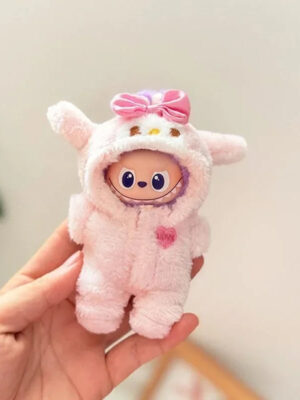 S27d25796be1b409ba6c2cf80598e3e2cx.jpg Labubu Doll Clothes Baby Penguin Onesie Labubu 4.0 Idol Dolls 10cm Plush Doll'S Clothes Sitting Party Accessories 