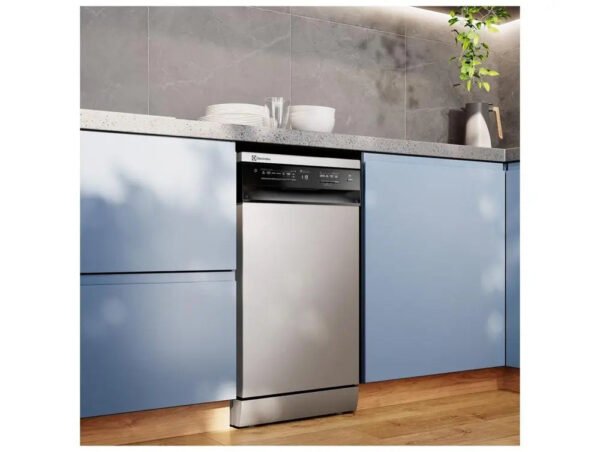 S398ecdf41e4145eea8d52d418e4d9d67v.jpg Electrolux 10 Services Dishwasher with Function Sanitize LS10E Silver-110V