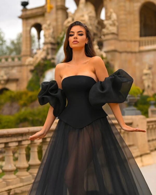 S94204f72370d42b38fa5927e81216f85s.jpg Amazing Luxury See Thru Floral Formal Dresses Gothic Wedding Gowns Long 3D Flower Women Dresses With Detachable Sleeves