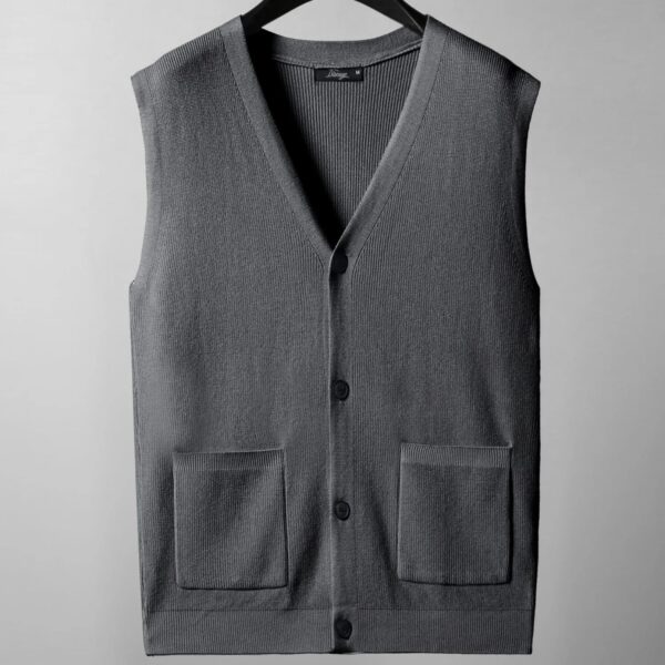 Sa717cb477db7439298b55314ee748dc25.jpg Large knitted sweater, men's new cardigan vest, autumn and winter large loose fat sweater.