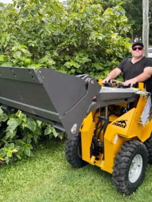 Sacb96401efa94902bb901ca2bd0f6bb79.jpg TOROS Small Wheel Skid Steer Laoder Wholesale Customize Mini Skid Steer Loader Chinese High Quality Minicargador Customizable