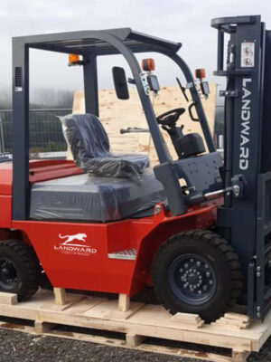 Sd158d7d044374d8398174080d774f593D.jpg EPA Agricultural High Quality 4WD Diesel Forklift 3 Ton High Power All-In-One Counterbalance Forklift Euro 5 Engine Customized