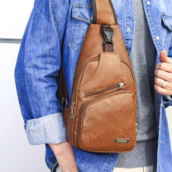 Casual Fashion Men's USB Charging Chest Bag Casual Fashion Men's USB Charging Chest Bag