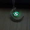 Glowing Pendant Necklaces Silver Plated Chain Necklaces Glowing Pendant Necklaces Silver Plated Chain Necklaces
