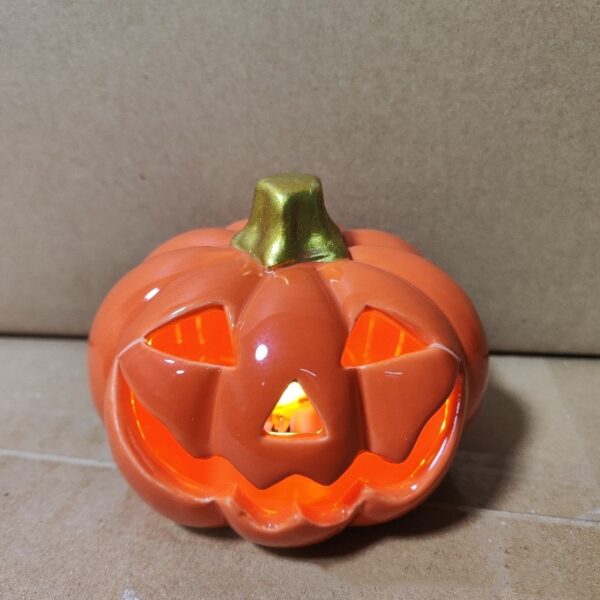 Halloween Pumpkin Lamp Ceramic Luminous Skull Decoration Halloween Pumpkin Lamp Ceramic Luminous Skull Decoration