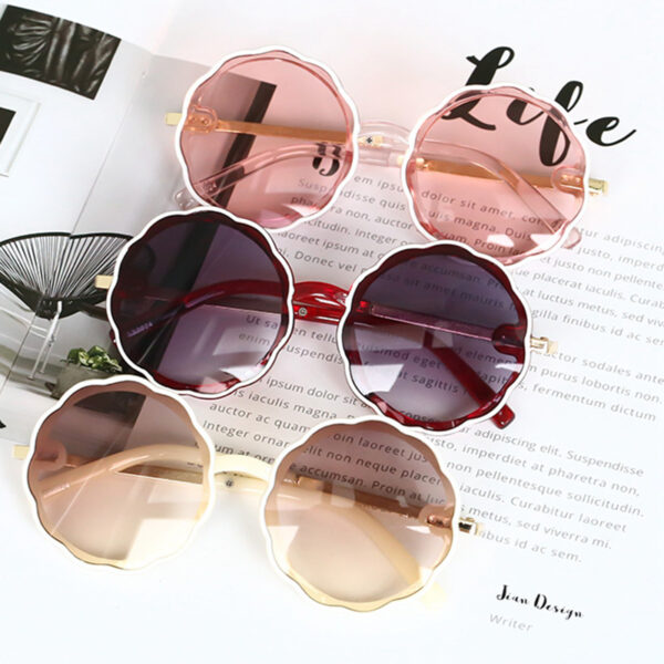 Kids Wave Frame Vintage Round Frame Sunglasses Kids Wave Frame Vintage Round Frame Sunglasses