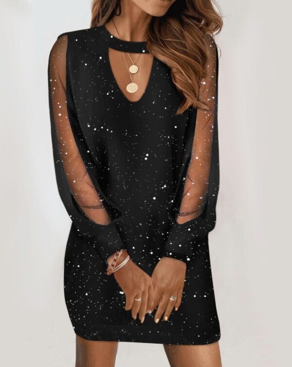 Long-sleeved V-neck Dress Spring and Autumn Lace Splicing Long-sleeved V-neck Dress Spring and Autumn Lace Splicing