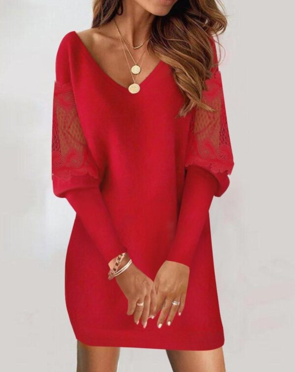 Long-sleeved V-neck Dress Spring and Autumn Lace Splicing Long-sleeved V-neck Dress Spring and Autumn Lace Splicing
