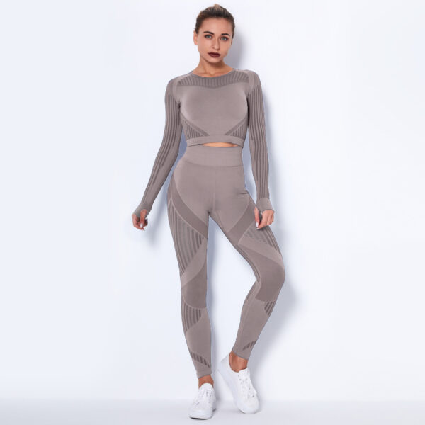 Seamless Knitted Absorbent Yoga Long-sleeved Suit Wearsuit Seamless Knitted Absorbent Yoga Long-sleeved Suit Wearsuit