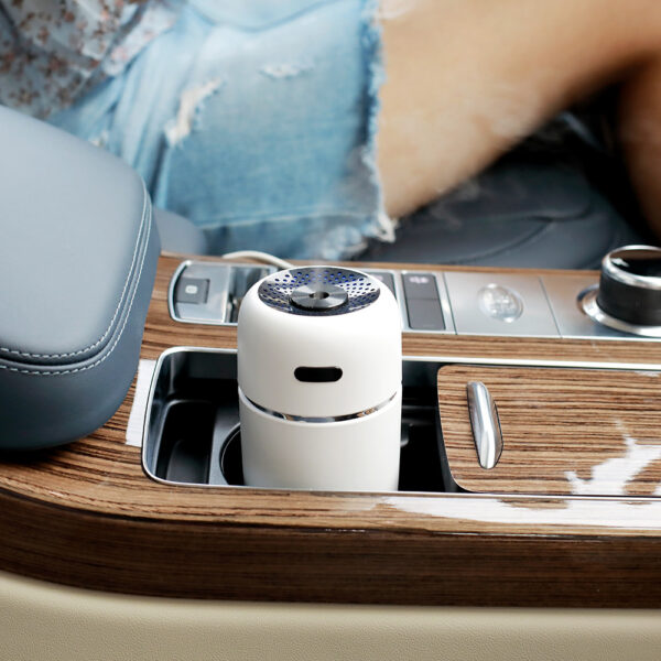 Small I Car Portable Home Charging Humidifier Small I Car Portable Home Charging Humidifier