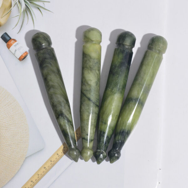 Smooth and Comfortable Green Phoenix Jade Acupuncture Massager Smooth and Comfortable Green Phoenix Jade Acupuncture Massager