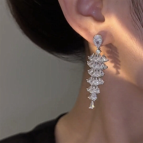 Sparkling Zircon Christmas Tree Drop Earrings for Women Trendy Xmas Sparkling Zircon Christmas Tree Drop Earrings for Women Trendy Xmas