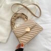 Women Handbags Fashion Chain Shoulder Bags with Love Metal Design